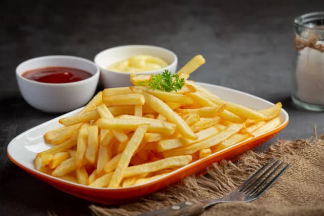 Jak podgrzać frytki, aby były chrupiące i smaczne jak świeże Jak podgrzać frytki, aby były chrupiące i smaczne jak świeże