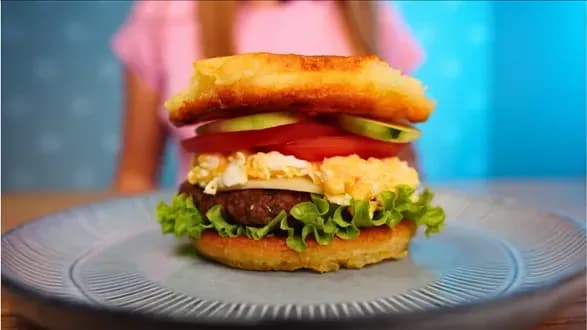 Jak zrobić domowe burgery – łatwy przepis na pyszne danie Jak zrobić domowe burgery – łatwy przepis na pyszne danie