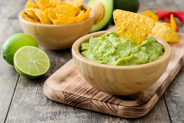 Z czym się je guacamole? Odkryj najlepsze połączenia smakowe Z czym się je guacamole? Odkryj najlepsze połączenia smakowe
